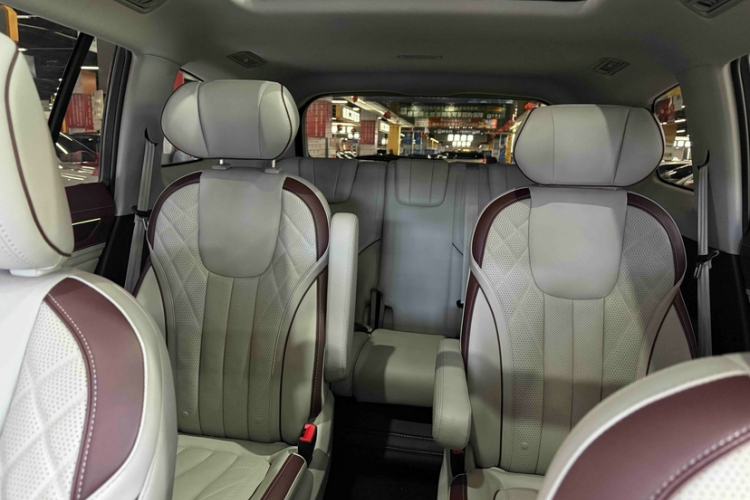 Used Ford Equator 2021 EcoBoost 225 Premier PLUS 7-seater (2/2/3) Interior 7