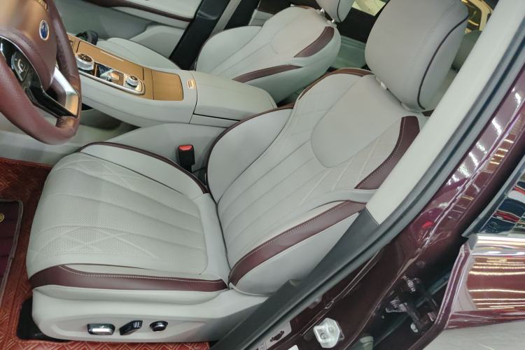 Used Ford Equator 2021 EcoBoost 225 Premier 7-Seater Left Front Seat