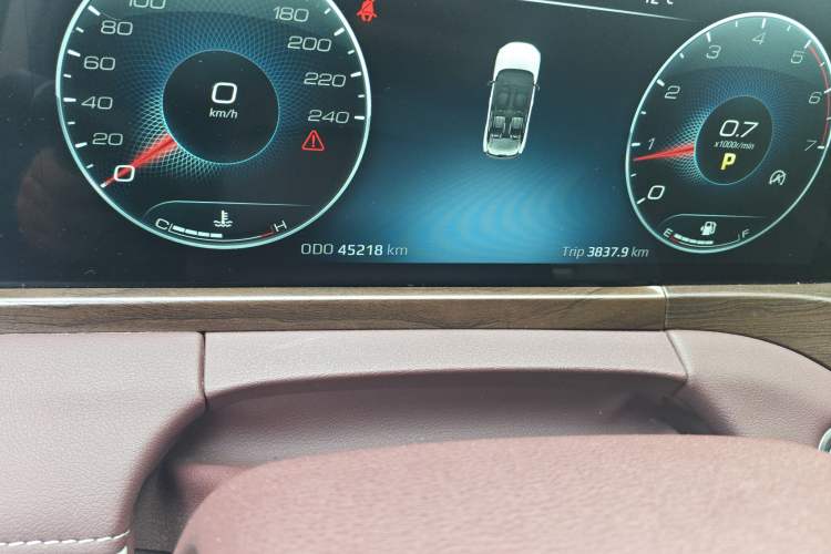 Used Ford Equator 2021 EcoBoost 225 Premier PLUS 6-Seater Odometer Close Up