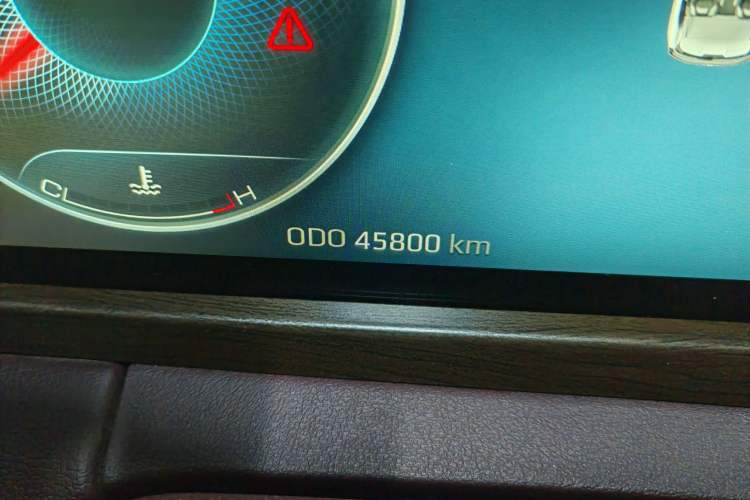 Used Ford Equator 2021 EcoBoost 225 Premier PLUS 6-Seater Odometer Close Up
