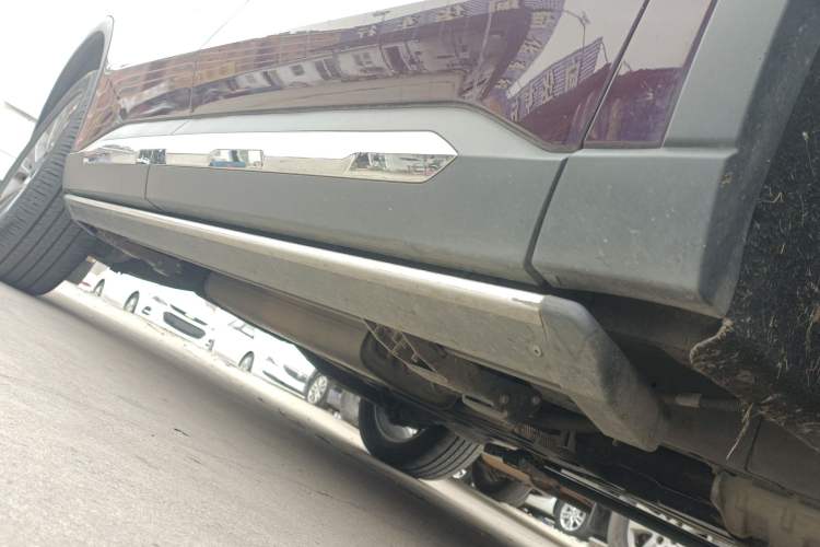 Used Ford Equator 2021 EcoBoost 225 Premier 6-Seater Right Side Sill