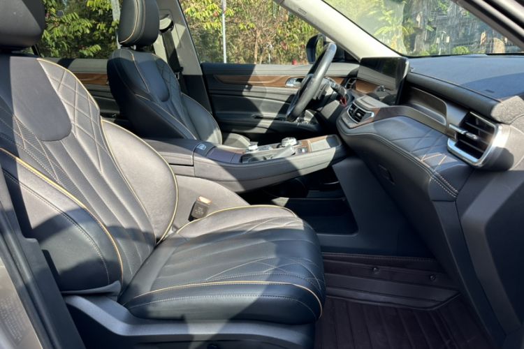 Used Ford Equator 2021 EcoBoost 225 Premier 6-Seater Interior 1