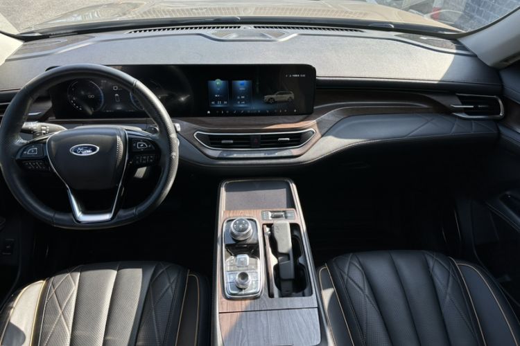 Used Ford Equator 2021 EcoBoost 225 Premier 6-Seater Interior 10