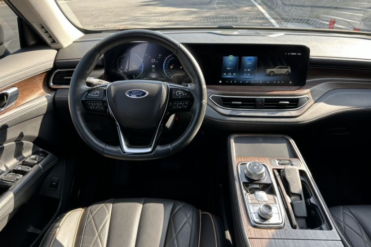 Used Ford Equator 2021 EcoBoost 225 Premier 6-Seater Interior 11