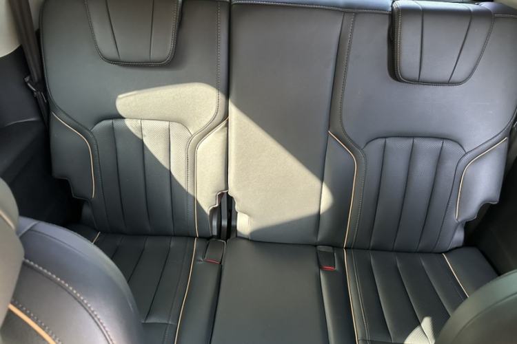 Used Ford Equator 2021 EcoBoost 225 Premier 6-Seater Interior 8
