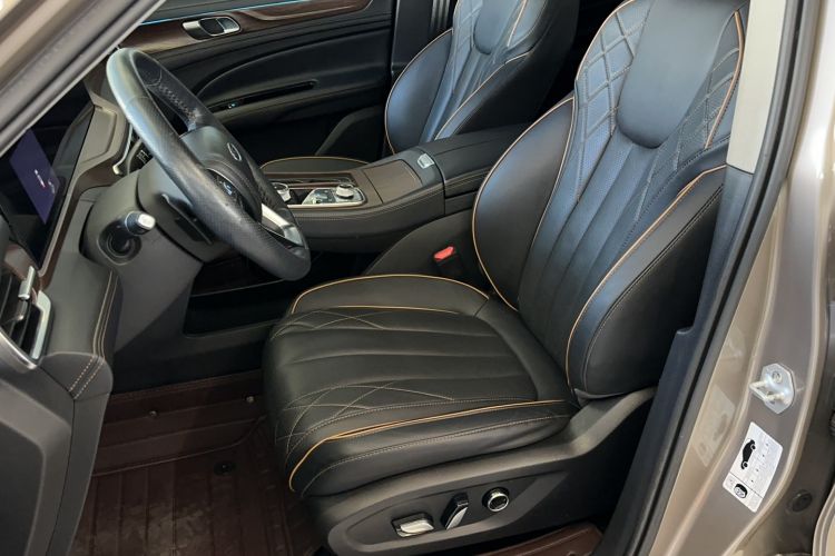 Used Ford Equator 2021 EcoBoost 225 Premier 6-Seater Left Front Seat
