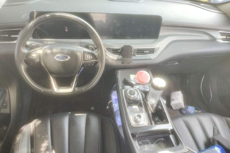 Used Ford Equator 2021 EcoBoost 225 Premier 6-Seater Center Console