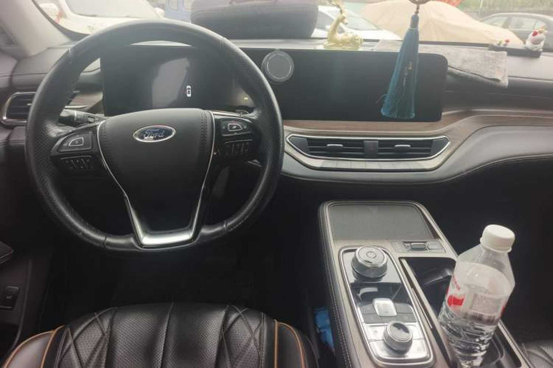 Used Ford Equator 2021 EcoBoost 225 Premier 6-Seater Center Console