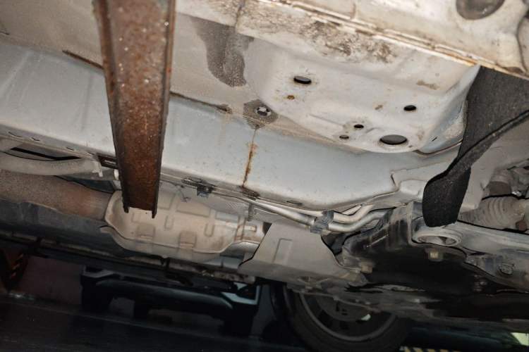 Used Ford Equator 2021 EcoBoost 225 Premier 6-Seater Chassis Front Right
