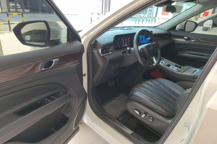 Used Ford Equator 2021 EcoBoost 225 Premier 6-Seater Driver Seat
