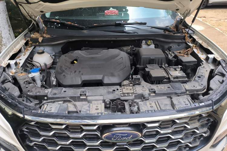 Used Ford Equator 2021 EcoBoost 225 Premier 6-Seater Engine Bay