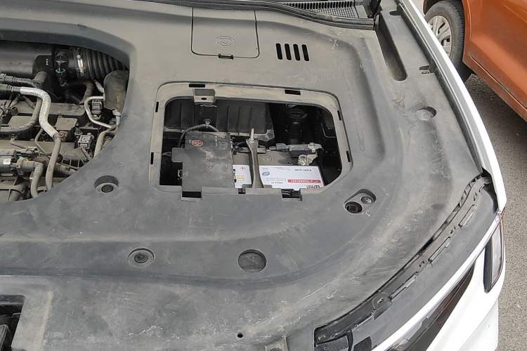 Used Ford Equator 2021 EcoBoost 225 Premier 6-Seater Engine Bay Left