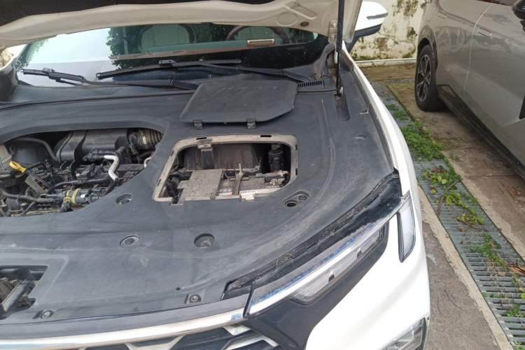 Used Ford Equator 2021 EcoBoost 225 Premier 6-Seater Engine Bay Left