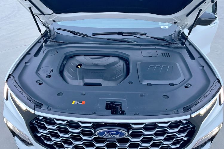 Used Ford Equator 2021 EcoBoost 225 Premier PLUS 6-Seater Engine Bay