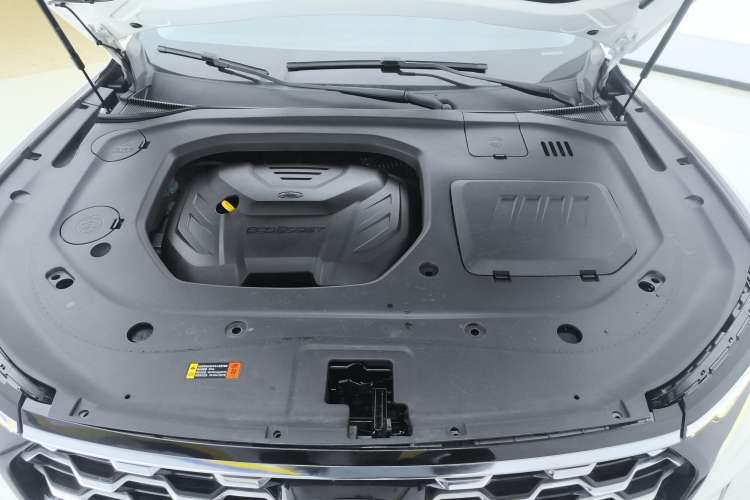 Used Ford Equator 2021 EcoBoost 225 Platinum Edition 6-seater Engine Bay