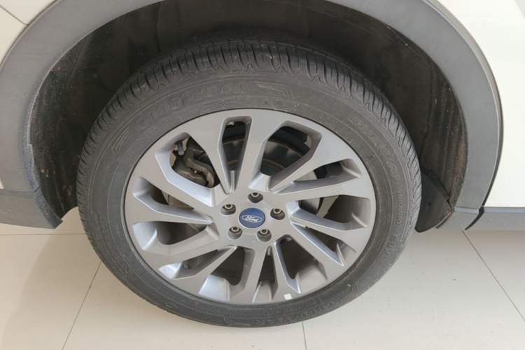 Used Ford Equator 2021 EcoBoost 225 Premier 6-Seater Exterior 5