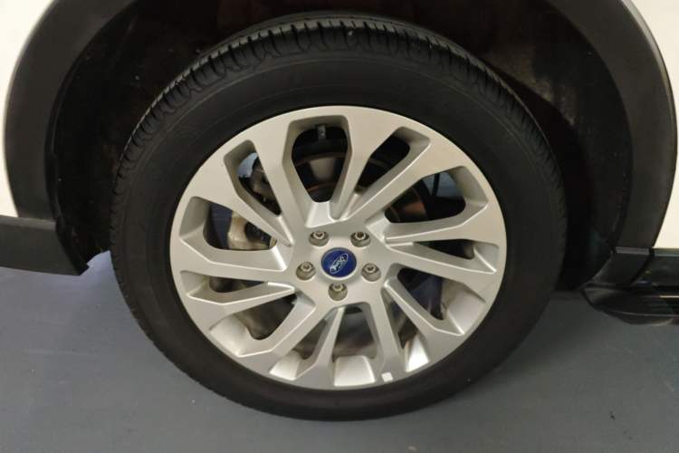Used Ford Equator 2021 EcoBoost 225 Platinum Edition 7-Seater Exterior 8