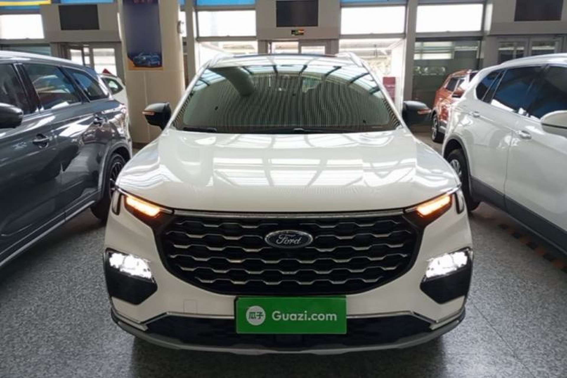 Used Ford Equator 2021 EcoBoost 225 Premier 6-Seater Front