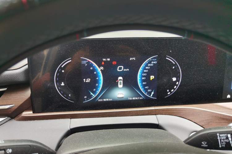 Used Ford Equator 2021 EcoBoost 225 Premier 6-Seater Instrument Cluster
