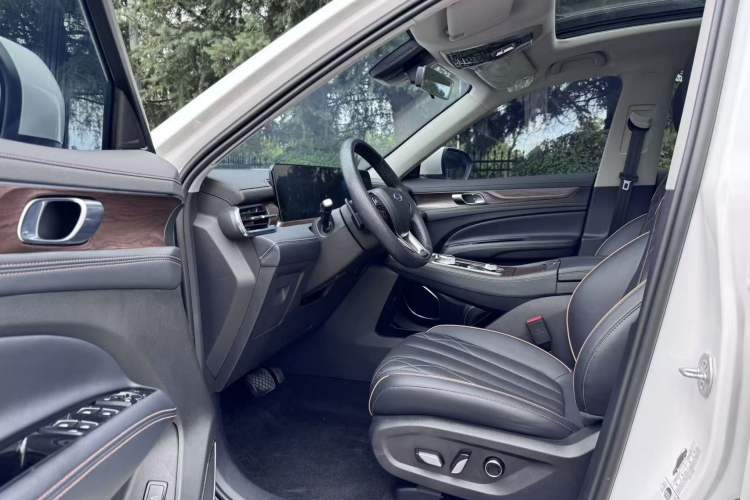 Used Ford Equator 2021 EcoBoost 225 Premier 7-Seater (2/2/3) Interior 1