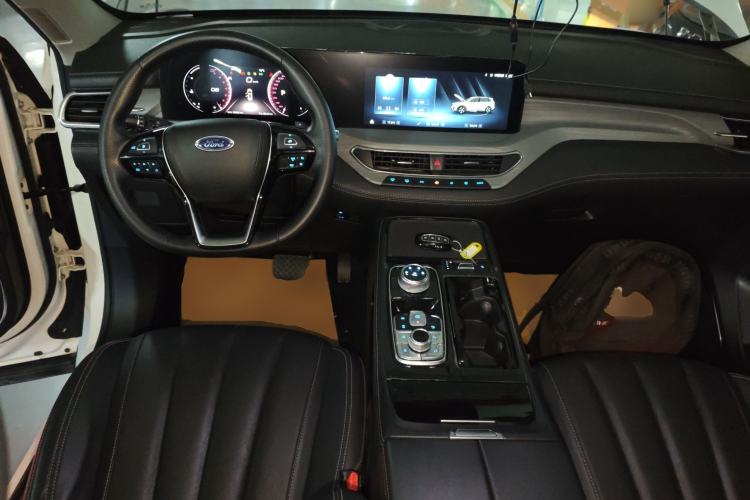 Used Ford Equator 2021 EcoBoost 225 Platinum Edition 7-Seater Interior 2