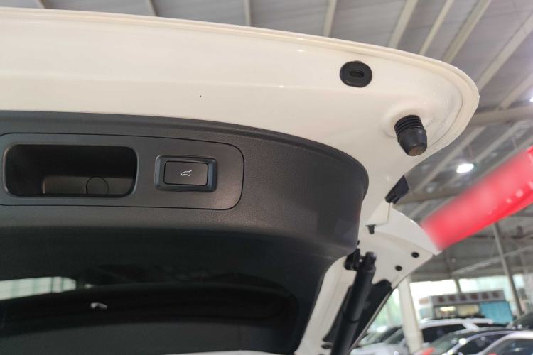 Used Ford Equator 2021 EcoBoost 225 Premier PLUS 6-Seater Interior 2