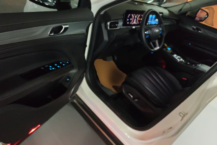 Used Ford Equator 2021 EcoBoost 225 Platinum Edition 7-Seater Interior 3