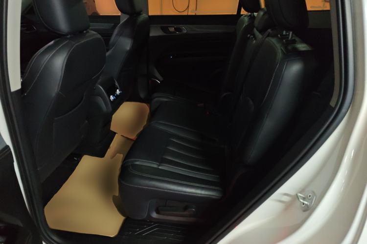 Used Ford Equator 2021 EcoBoost 225 Platinum Edition 7-Seater Interior 4
