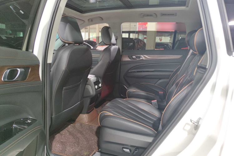 Used Ford Equator 2021 EcoBoost 225 Premier PLUS 6-Seater Interior 9