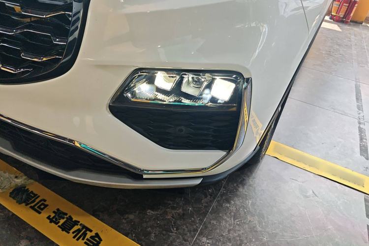 Used Ford Equator 2021 EcoBoost 225 Premier 7-Seater Left Front Headlight