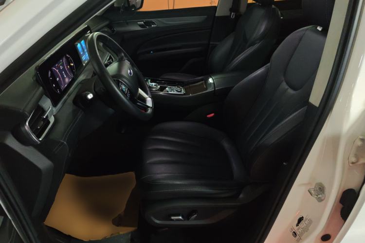 Used Ford Equator 2021 EcoBoost 225 Platinum Edition 7-Seater Left Front Seat