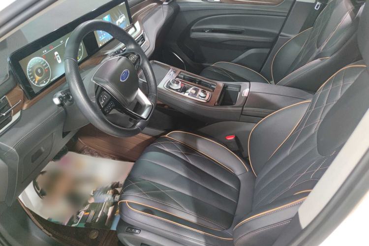 Used Ford Equator 2021 EcoBoost 225 Premier PLUS 6-Seater Left Front Seat