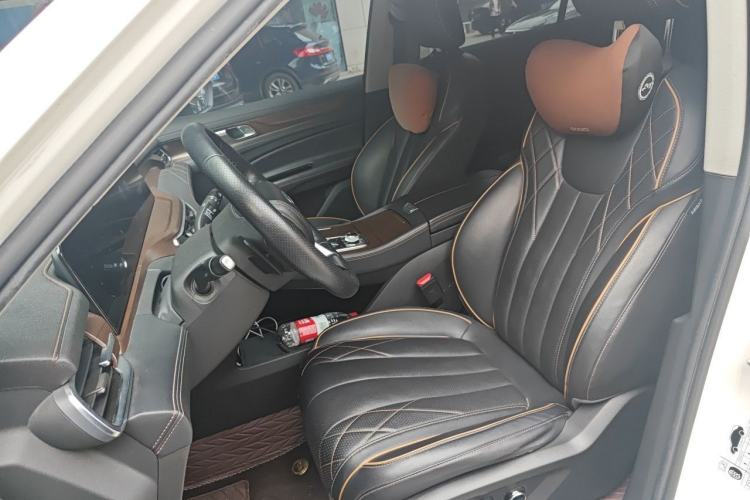 Used Ford Equator 2021 EcoBoost 225 Premier 6-Seater Left Front Seat