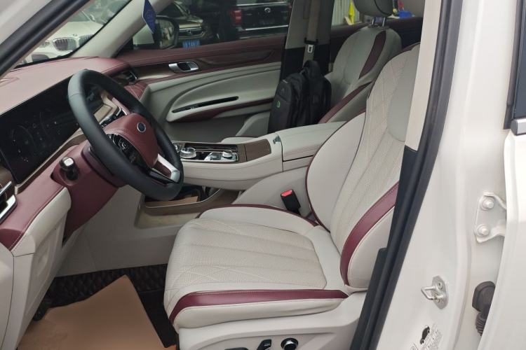 Used Ford Equator 2021 EcoBoost 225 Premier 6-Seater Left Front Seat