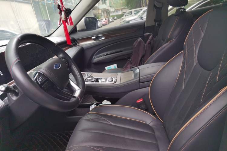 Used Ford Equator 2021 EcoBoost 225 Premier 6-Seater Left Front Seat
