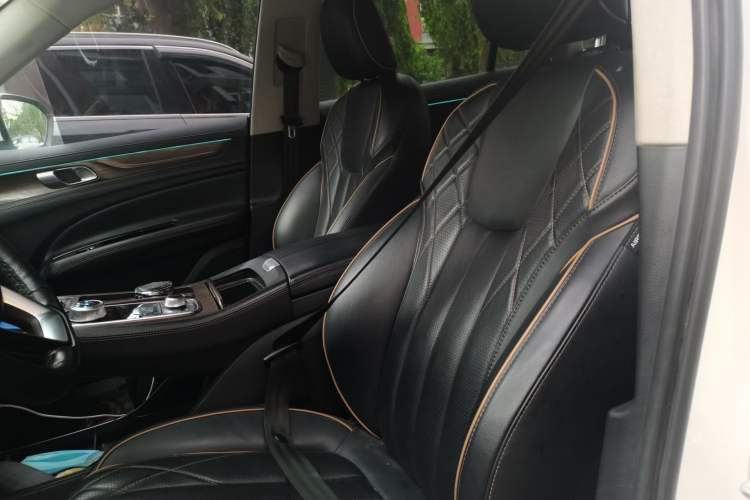 Used Ford Equator 2021 EcoBoost 225 Premier 7-Seater (2/2/3) Left Front Seat