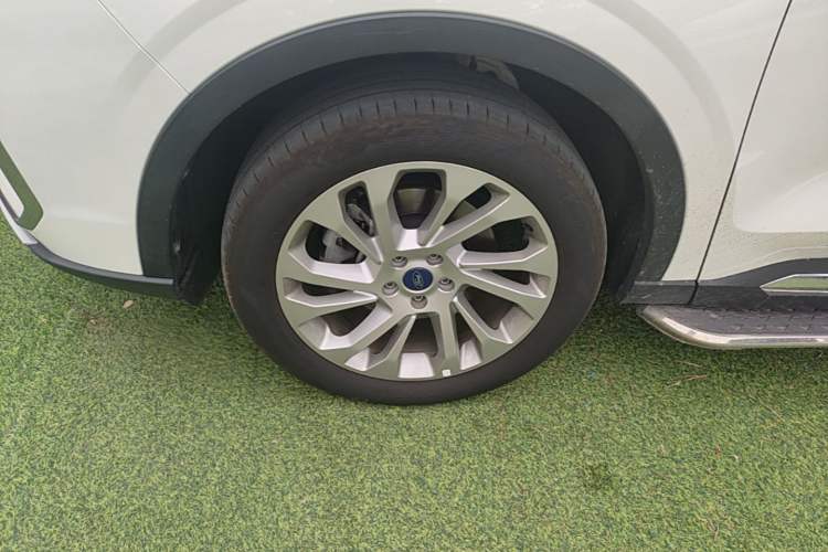 Used Ford Equator 2021 EcoBoost 225 Platinum Edition 6-seater Left Front Wheel Hub