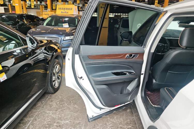 Used Ford Equator 2021 EcoBoost 225 Premier 7-Seater Left Rear Door Interior