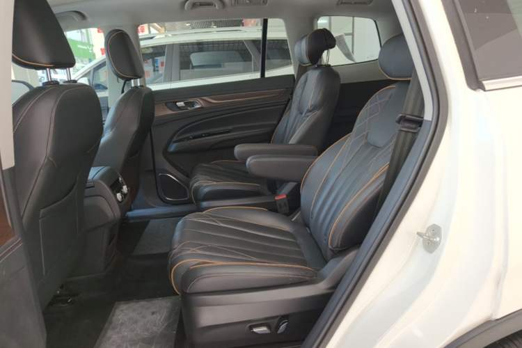 Used Ford Equator 2021 EcoBoost 225 Premier 6-Seater Left Rear Seat