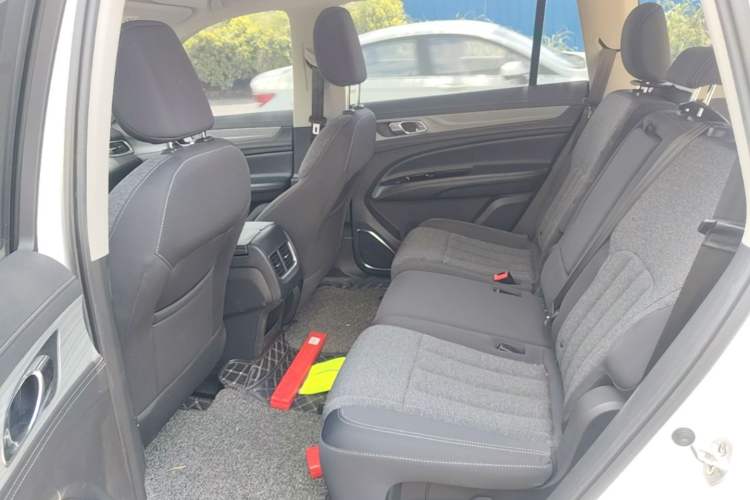 Used Ford Equator 2021 EcoBoost 225 Titanium Edition 5-seater Left Rear Seat