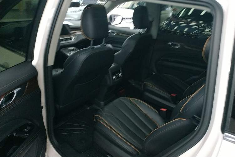 Used Ford Equator 2021 EcoBoost 225 Premier 6-Seater Left Rear Seat