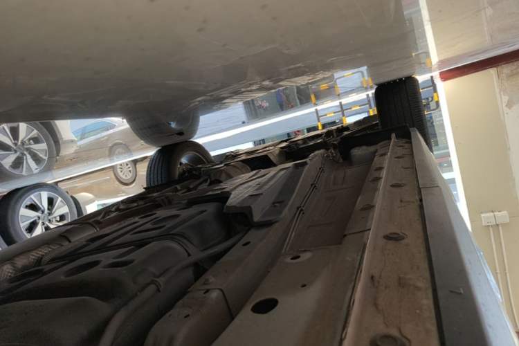 Used Ford Equator 2021 EcoBoost 225 Premier 6-Seater Left Side Sill