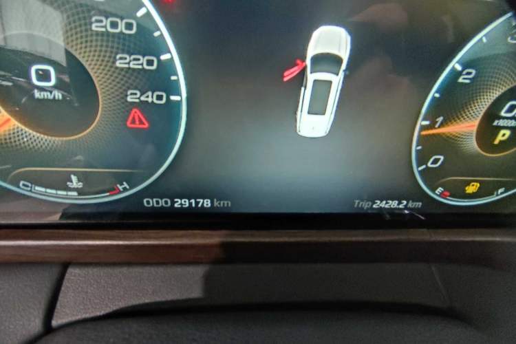 Used Ford Equator 2021 EcoBoost 225 Premier PLUS 6-Seater Odometer Close Up