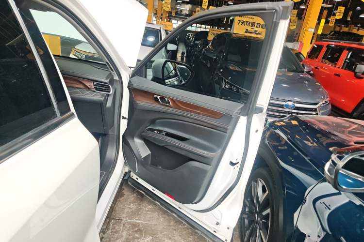 Used Ford Equator 2021 EcoBoost 225 Premier 7-Seater Right Front Door Interior