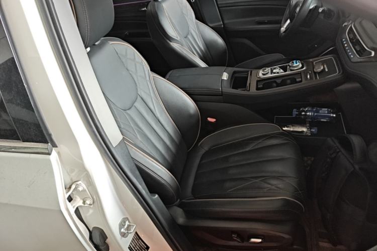 Used Ford Equator 2021 EcoBoost 225 Premier PLUS 6-Seater Right Front Seat