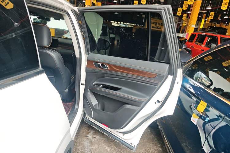 Used Ford Equator 2021 EcoBoost 225 Premier 7-Seater Right Rear Door Interior