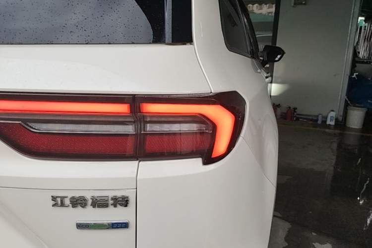 Used Ford Equator 2021 EcoBoost 225 Platinum Edition 6-seater Right Rear Taillight