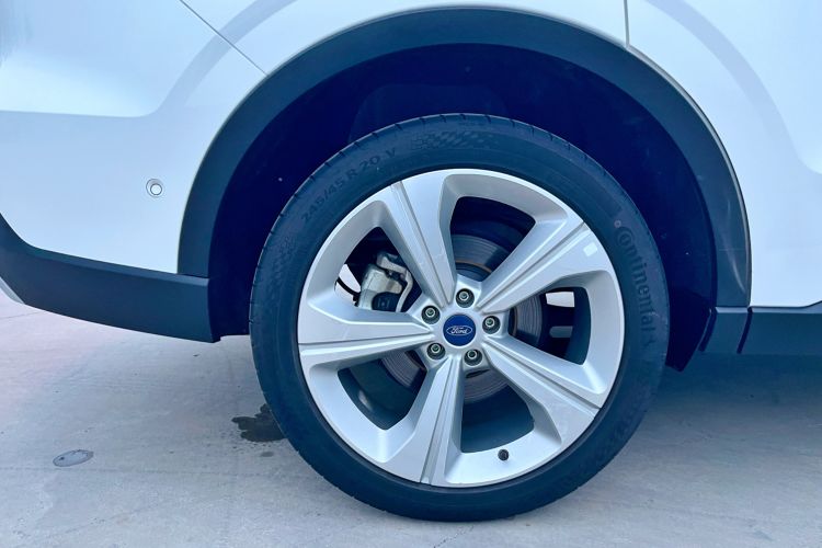 Used Ford Equator 2021 EcoBoost 225 Premier PLUS 6-Seater Right Rear Wheel Hub