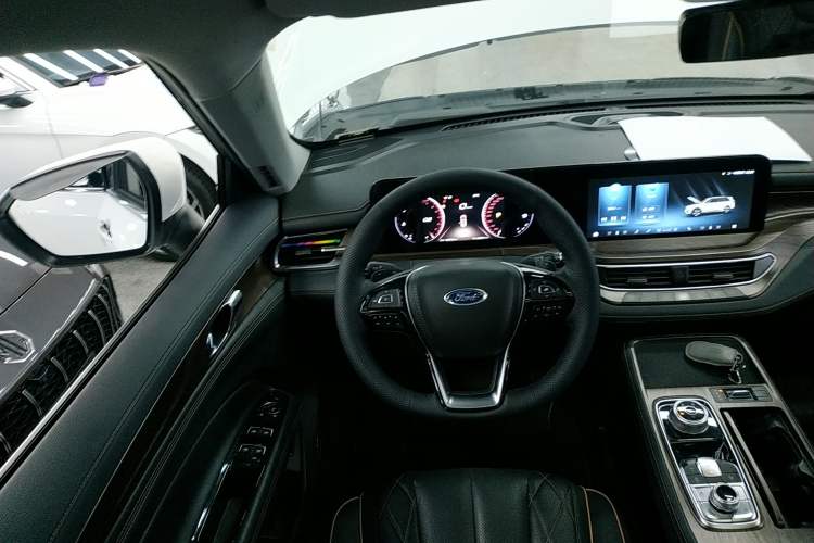 Used Ford Equator 2021 EcoBoost 225 Premier 6-Seater Steering Wheel