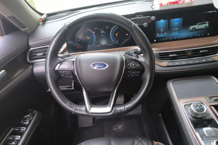 Used Ford Equator 2021 EcoBoost 225 Premier 6-Seater Steering Wheel